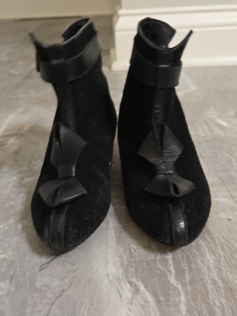 Joyfolie Black Kids Bow Accent Ankle Boots
